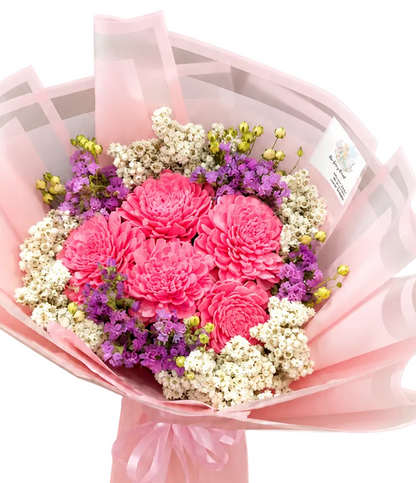 Pink Whisper Love 🌸 bouquet