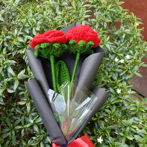 2 crochet rose bouquet
