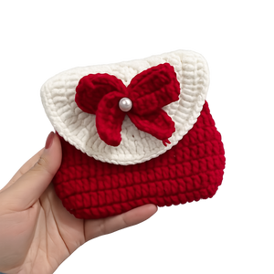 Crochet mini pouch