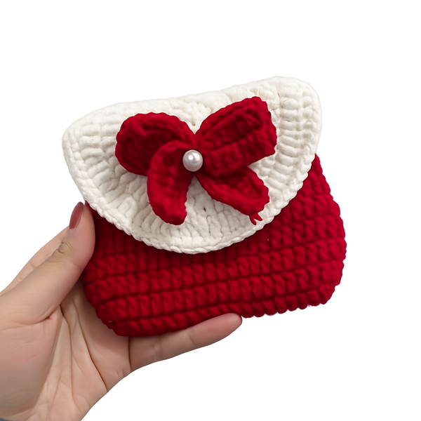 Crochet mini pouch